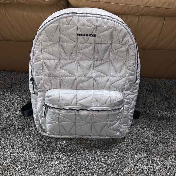 Michael Kors Handbags - Micheal Kors Winnie large backpack